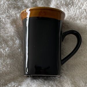 Royal Norfolk Black stoneware, Ceramic Mug with Brown Rim. Mint condition.